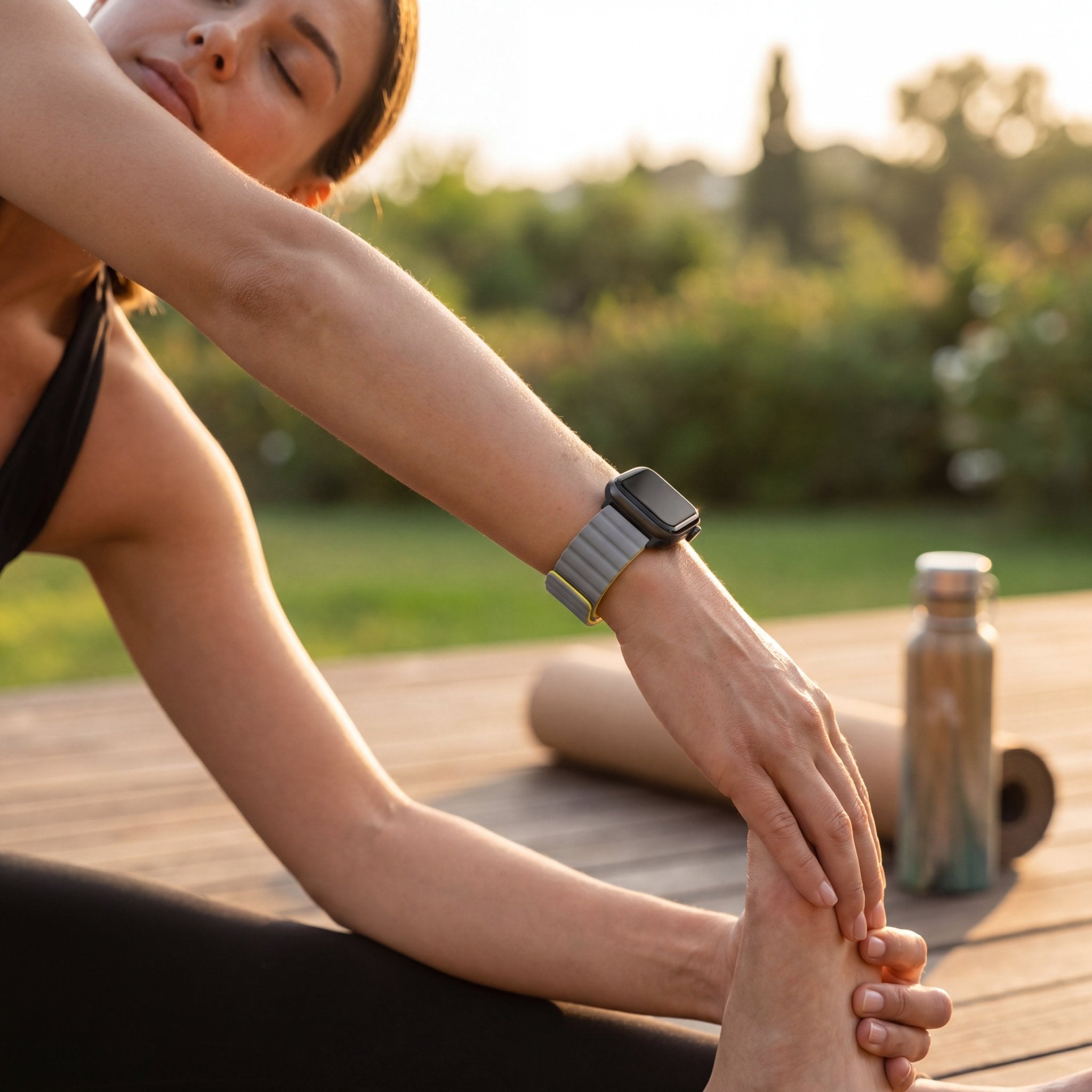 DuoMag Watch Band – Magnetic Loop Strap for Apple Watch 9 45mm - TrendsToLife